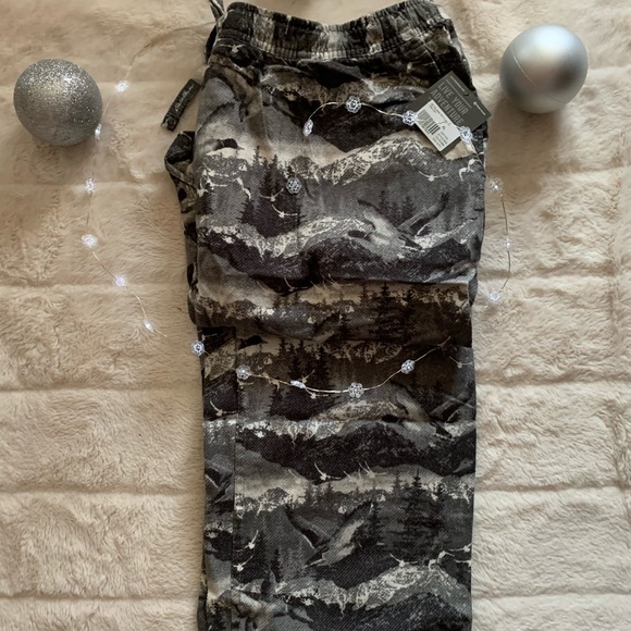 Eddie Bauer men’s flannel PJ pants - Picture 2 of 2